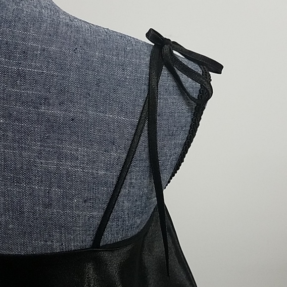 Silky ruffle detail mini dress - Picture 6 of 6